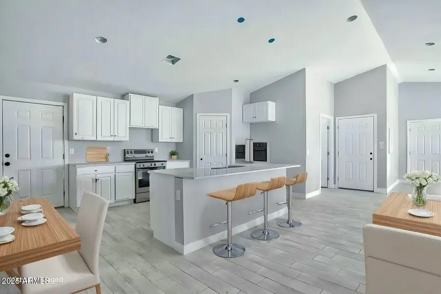 2825 E Pueblo Avenue, Phoenix, AZ 85040 - #3