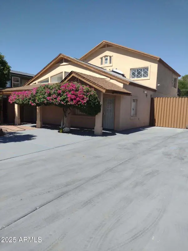 226 E Carol Avenue, Phoenix, AZ 85020