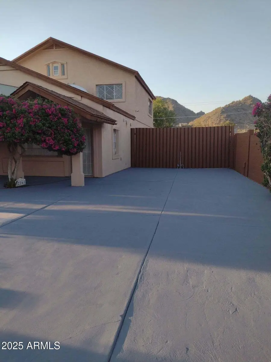 226 E Carol Avenue, Phoenix, AZ 85020 - Image #2