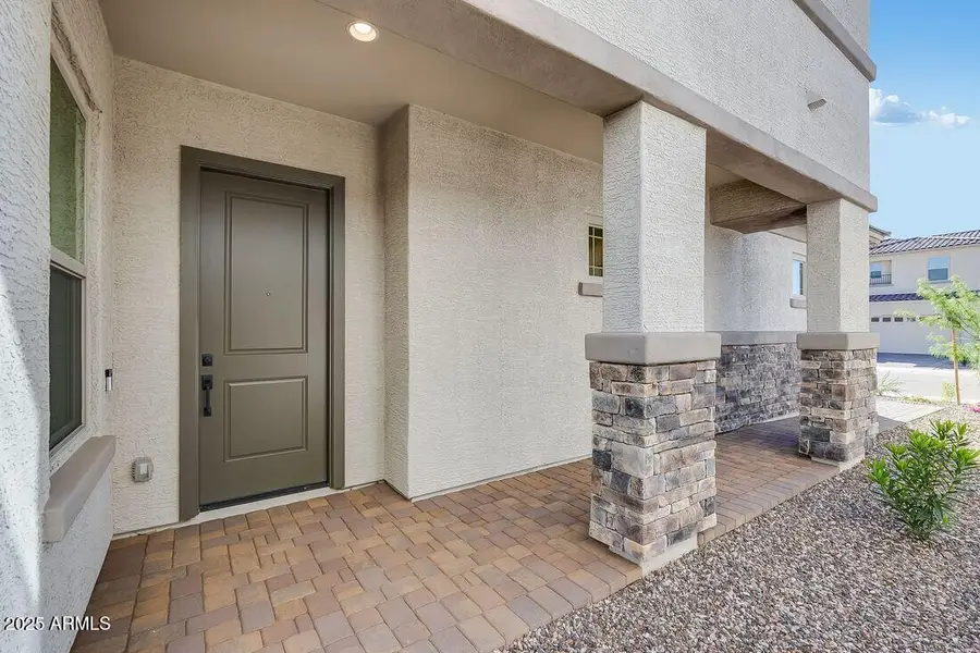 7670 W Crabapple Drive, Peoria, AZ 85383 - Image #2