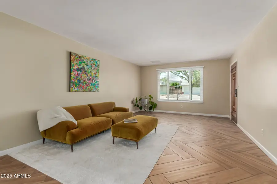 8129 N 17th Drive, Phoenix, AZ 85021 - Image #3