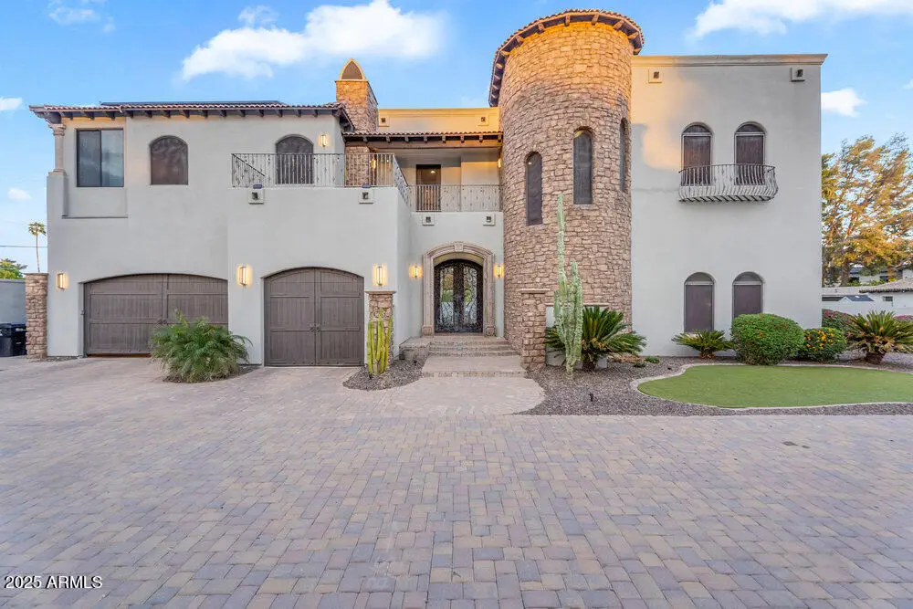 3675 N 59th Place, Phoenix, AZ 85018 - Image #1