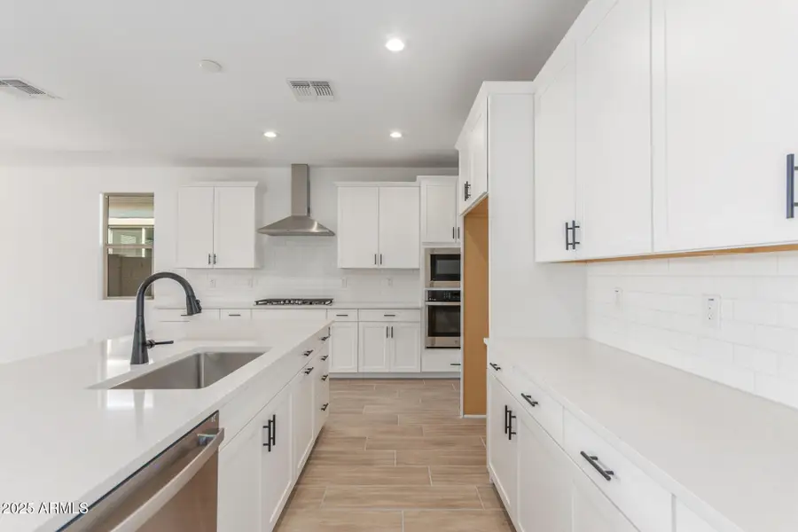 15834 W Bronco Trail, Surprise, AZ 85387 - Image #3