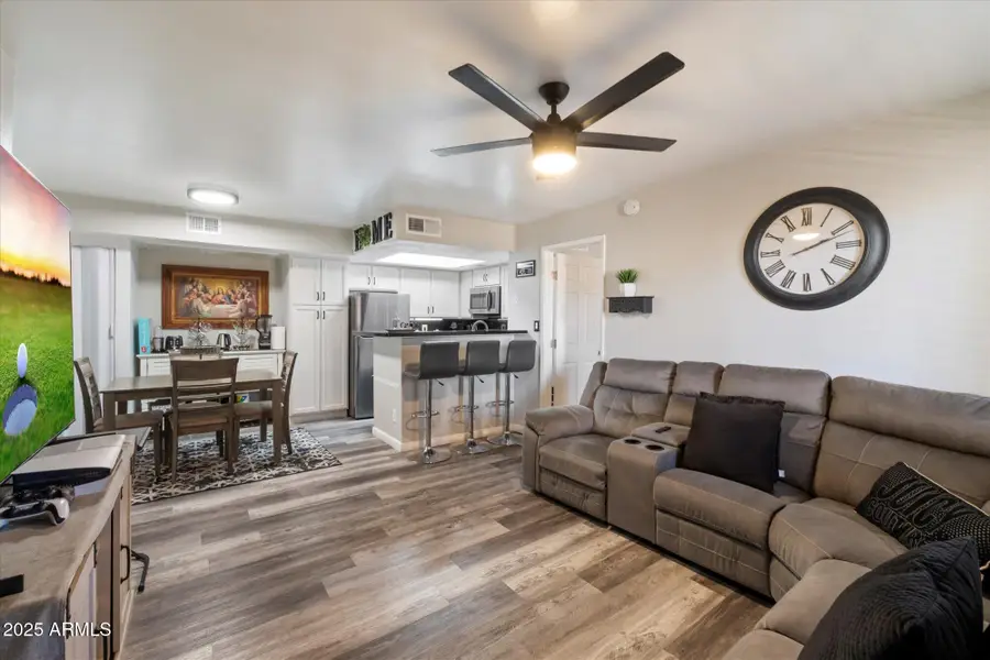 3535 W Tierra Buena Lane #256, Phoenix, AZ 85053 - Image #2