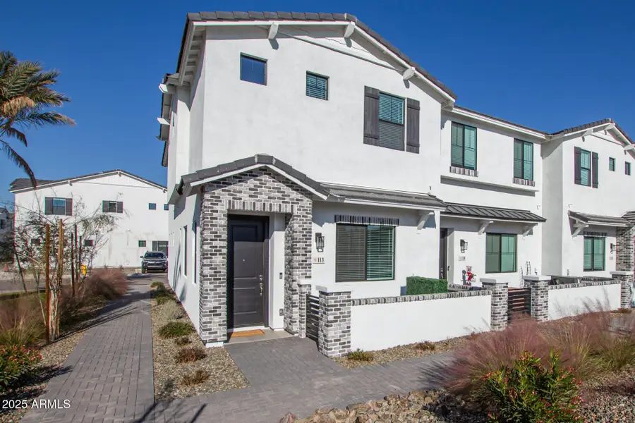 669 E Scenic Street, Apache Junction, AZ 85119 - Image #2