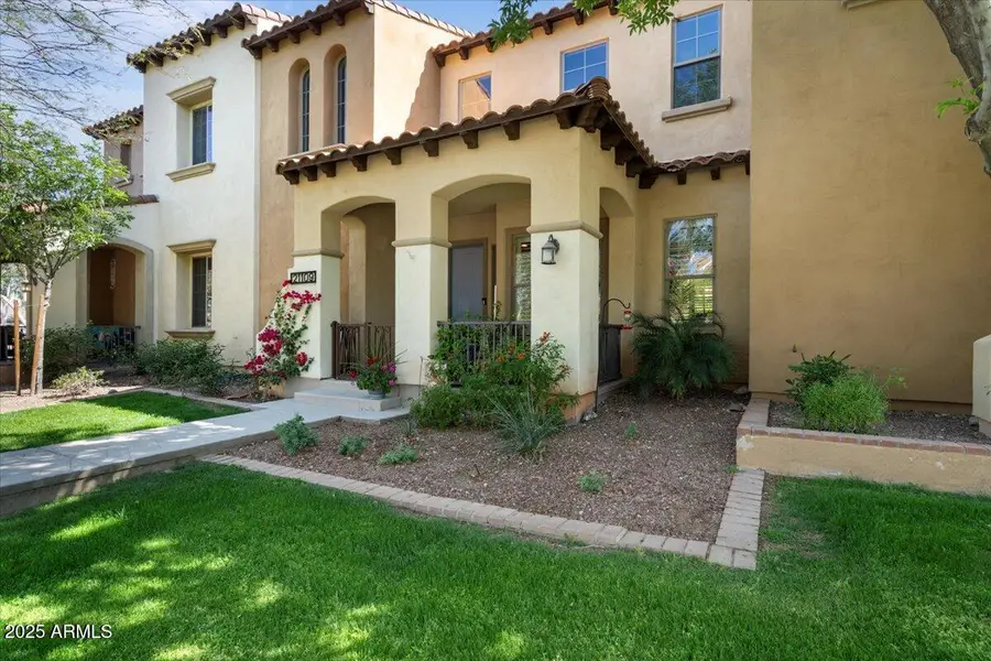 21109 W Sunrise Lane, Buckeye, AZ 85396 - Image #2