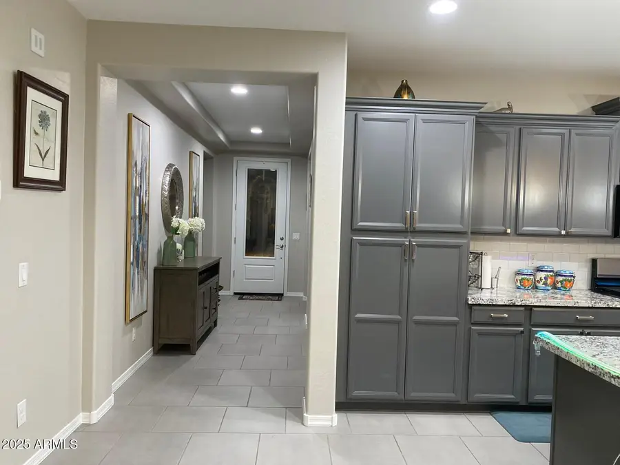 11562 W Levi Drive, Avondale, AZ 85323 - Image #2