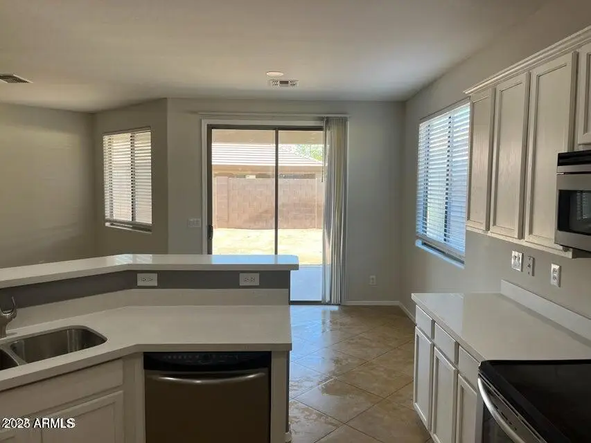 15461 W Jefferson Street, Goodyear, AZ 85338 - #3