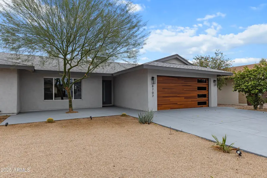 8707 E Clarendon Avenue, Scottsdale, AZ 85251 - Image #3