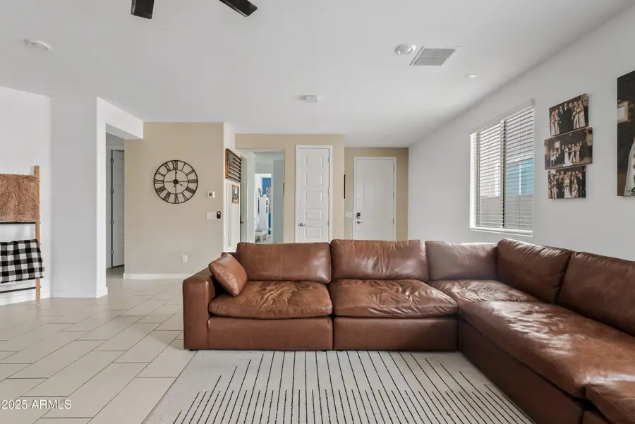 377 W Pinnacle Ridge Drive, San Tan Valley, AZ 85140 - #3