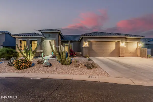 582 W Stirrup Lane, San Tan Valley, AZ 85143