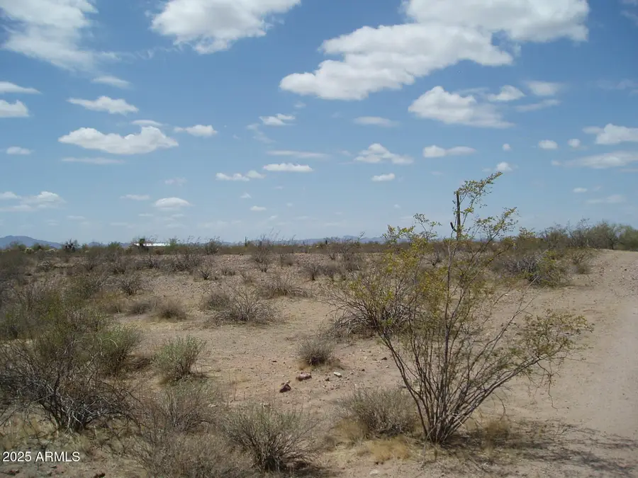 32815 W Villa Cassandra Way #102, Wickenburg, AZ 85390 - Image #2