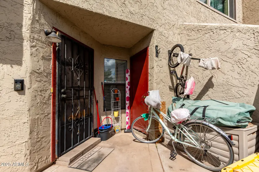 2040 S Longmore -- #9, Mesa, AZ 85202 - Image #2