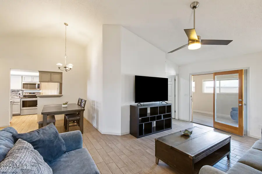 905 E Bluefield Avenue, Phoenix, AZ 85022 - Image #2