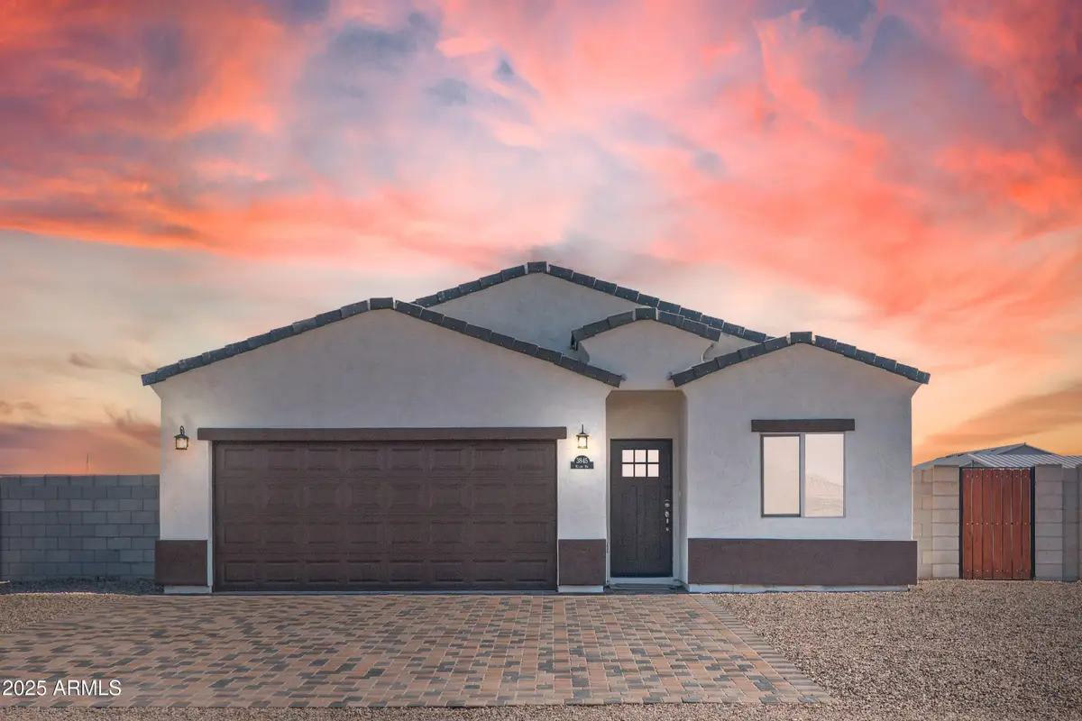 8467 W Magnum Drive, Arizona City, AZ 85123 - Image #1