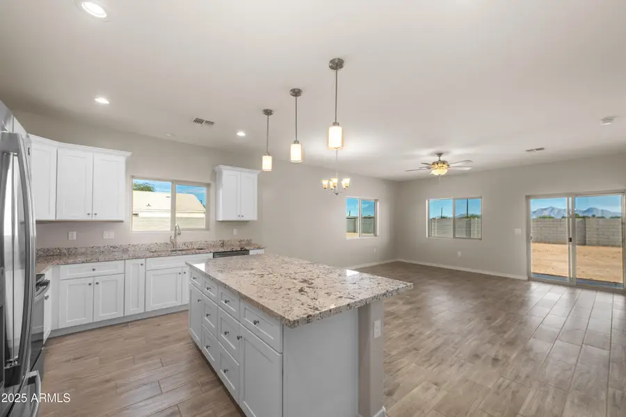 8467 W Magnum Drive, Arizona City, AZ 85123 - Image #3