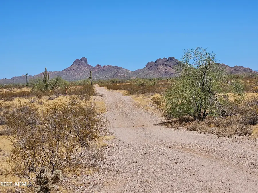 32925 W Restin Road #36, Wittmann, AZ 85361 - Image #2