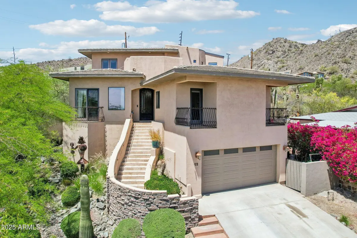 12 E Foothill Drive, Phoenix, AZ 85020 - Image #1