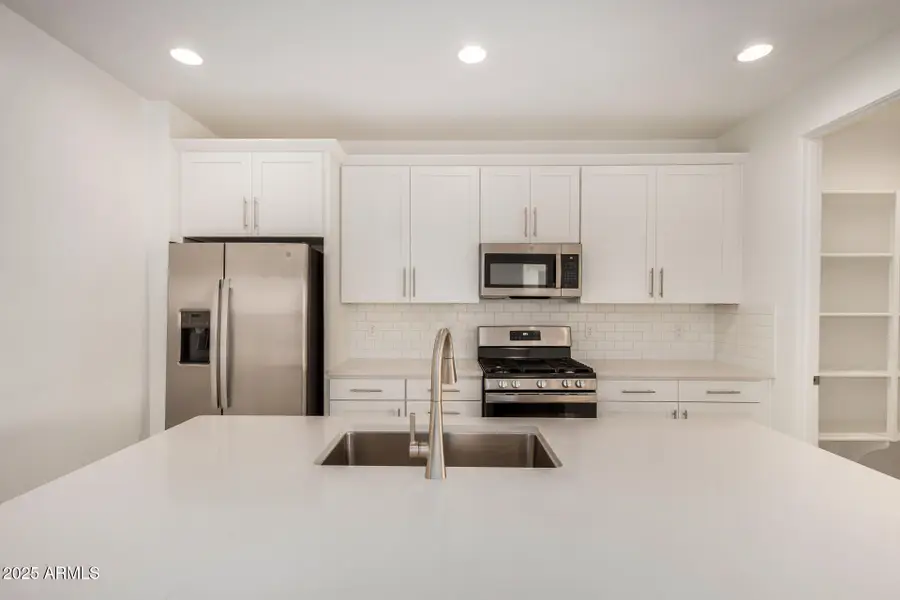 18210 W Hess Street, Goodyear, AZ 85338 - #2