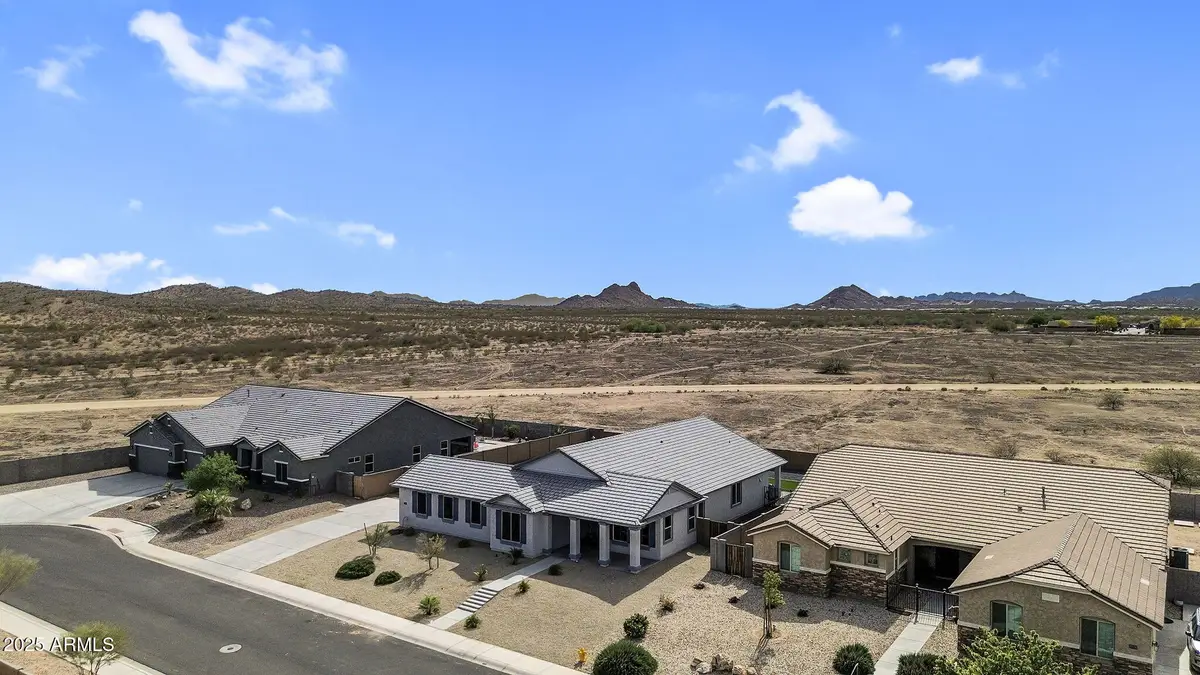 27550 N Silverleaf Road, San Tan Valley, AZ 85143 - Image #1