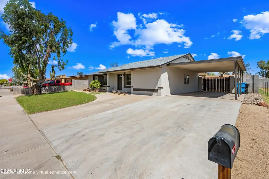 1444 W Wickieup Lane, Phoenix, AZ 85027 - Image #2