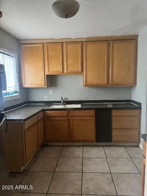 25 W Illini Street, Phoenix, AZ 85041 - Image #2