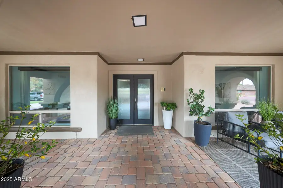 1444 E Myrna Lane, Tempe, AZ 85284 - Image #2