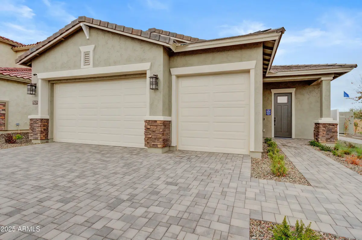 19420 W San Juan Avenue, Litchfield Park, AZ 85340 - Image #1