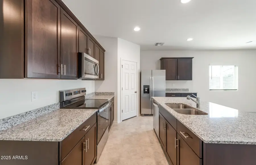 42915 W Palo Amarillo Road, Maricopa, AZ 85138 - Image #3