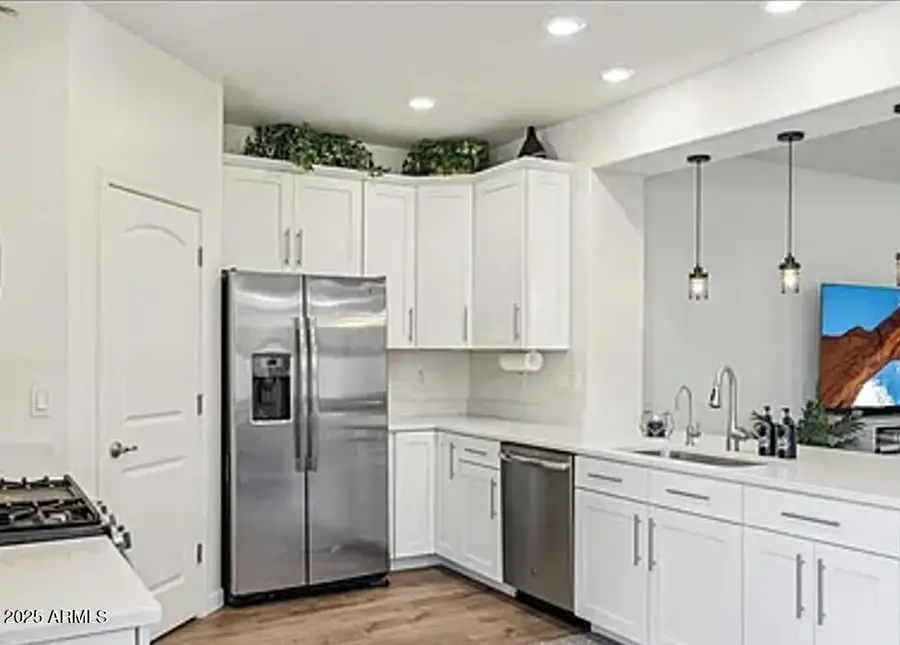 4026 E Madre Del Oro Drive, Deer Valley, AZ 85331 - #2