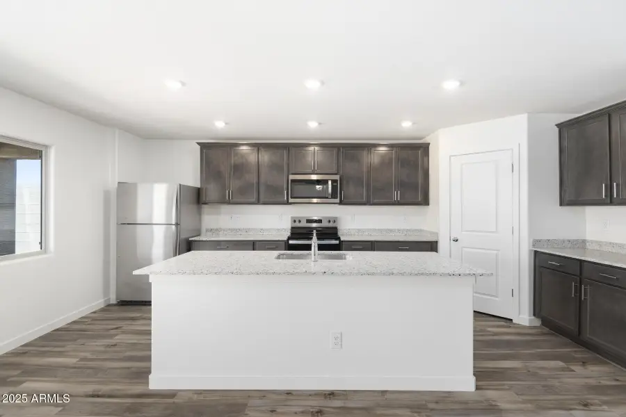 1074 W West Virginia Avenue, Florence, AZ 85132 - Image #2