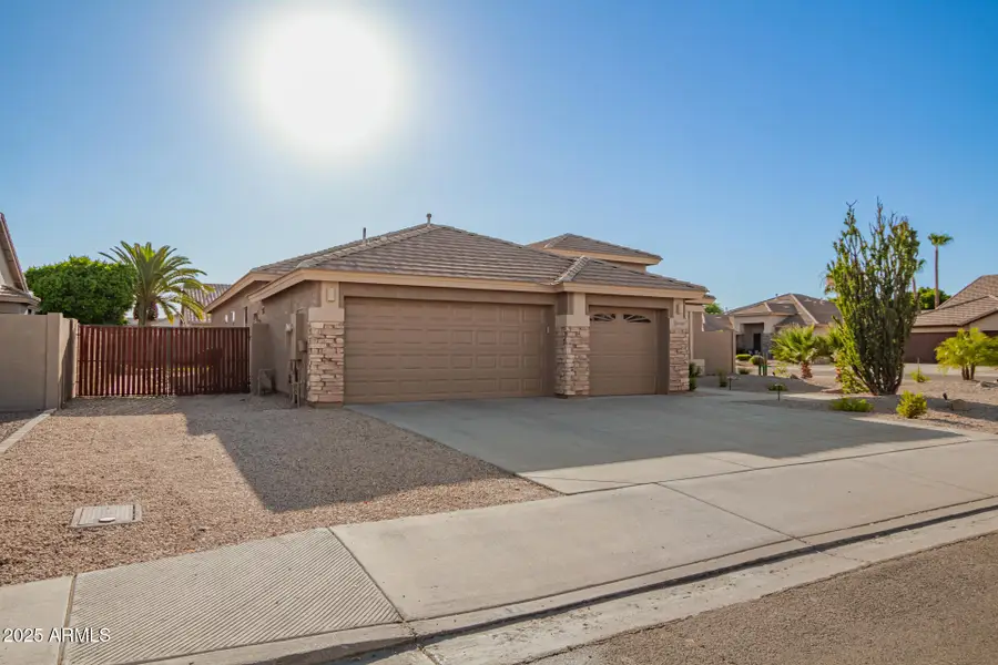 22342 N 79th Drive, Peoria, AZ 85383 - Image #2
