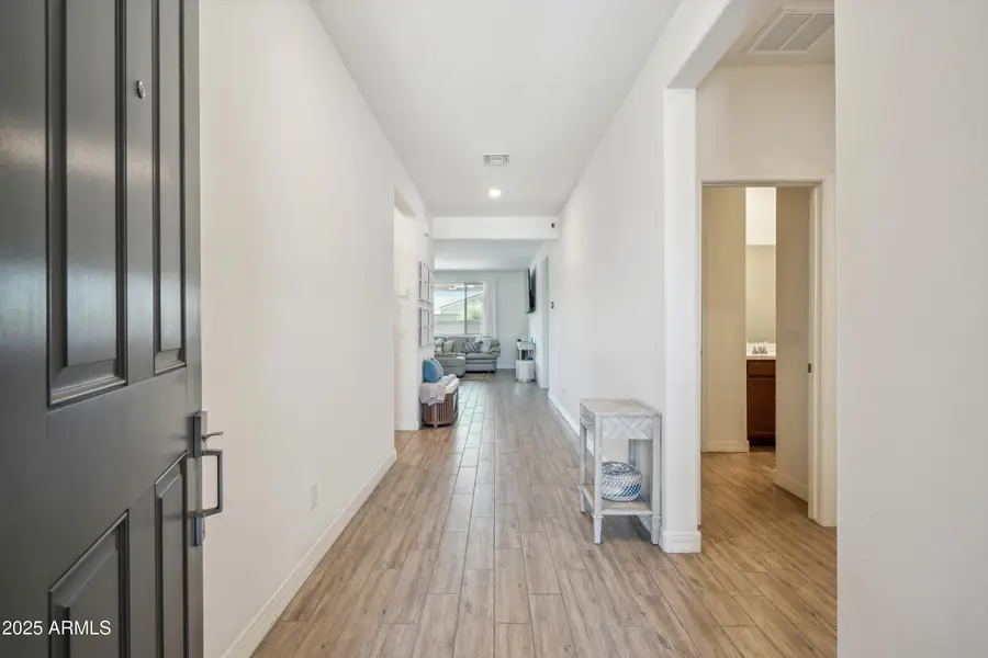 2335 W Sunland Avenue, Phoenix, AZ 85041 - Image #3