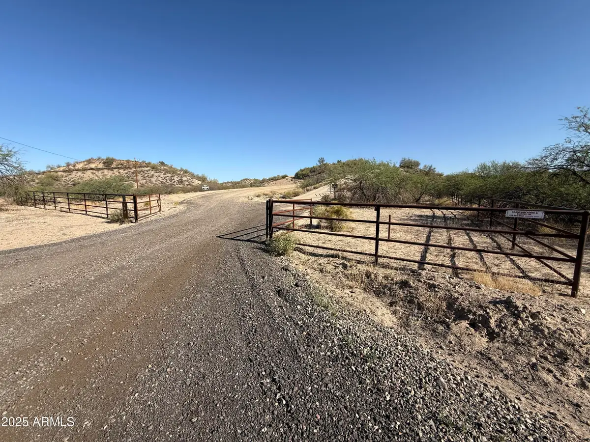 650 W Bralliar Road, Wickenburg, AZ 85390 - Image #1