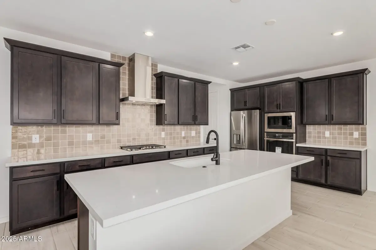 2482 W Rowel Road, Deer Valley, AZ 85085 - Image #1