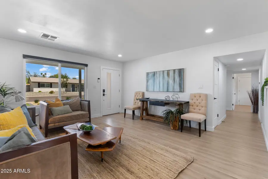 6723 E 1st Avenue, Scottsdale, AZ 85251 - Image #2