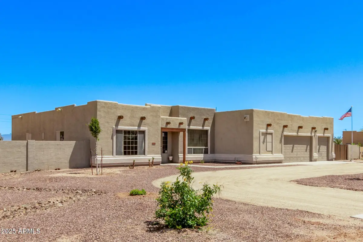 24620 W Quails Nest Lane, Wittmann, AZ 85361 - Image #1