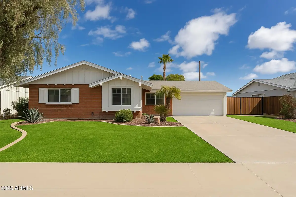 8301 E Indianola Avenue, Scottsdale, AZ 85251 - Image #1