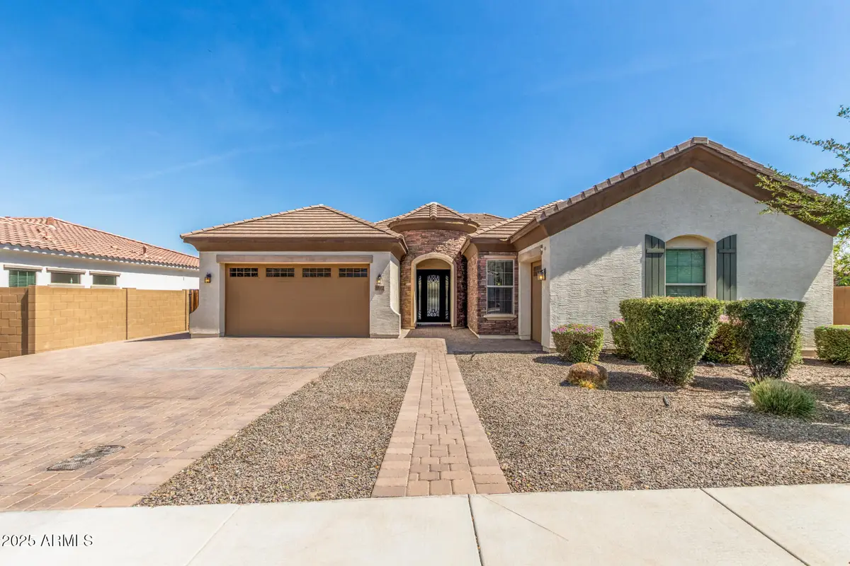 1342 E Milada Drive, Phoenix, AZ 85042 - Image #1