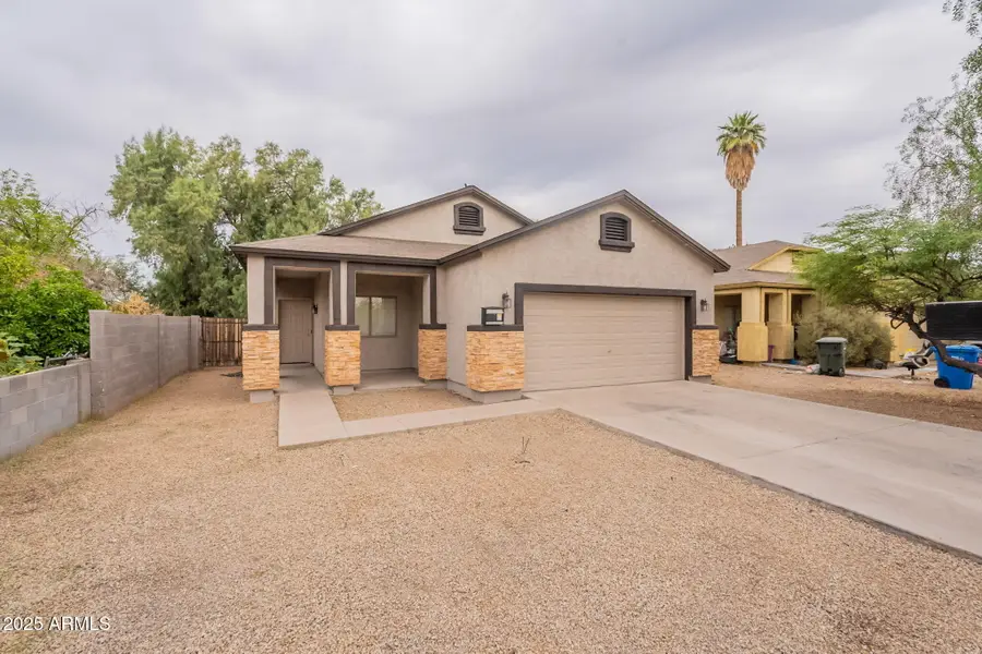 2210 N 27th Place, Phoenix, AZ 85008 - Image #2