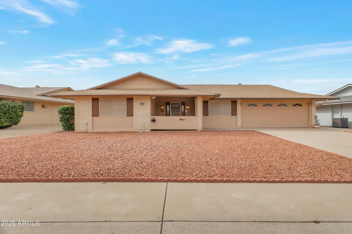 10733 W Saratoga Circle, Sun City, AZ 85351 - Image #1