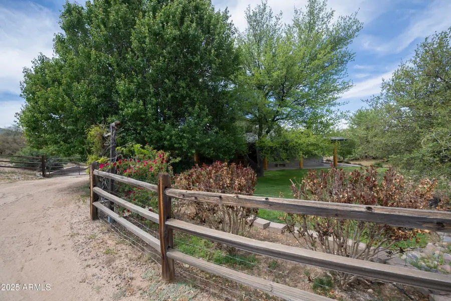 770 S Grisby Road, Skull Valley, AZ 86338 - Image #3