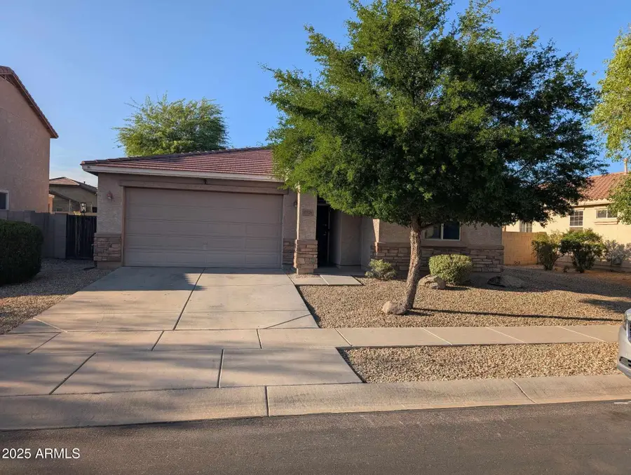 17328 W Pinnacle Vista Dr Drive, Surprise, AZ 85387 - Image #2