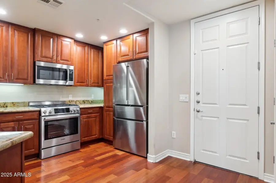 5450 E Deer Valley Drive #1214, Phoenix, AZ 85054 - Image #2