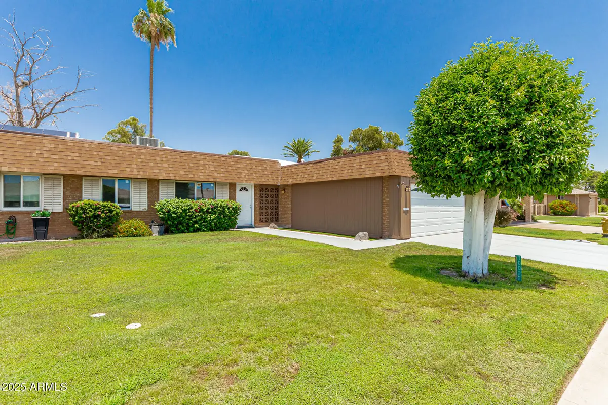 10022 W Mountain View Road, Sun City, AZ 85351 - Image #1