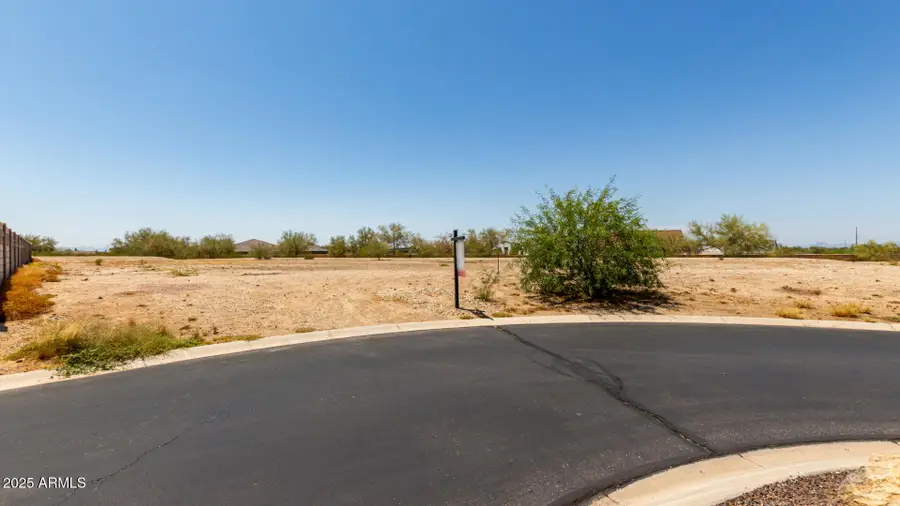 35470 N Grapefruit Drive #32, Queen Creek, AZ 85144 - Image #3