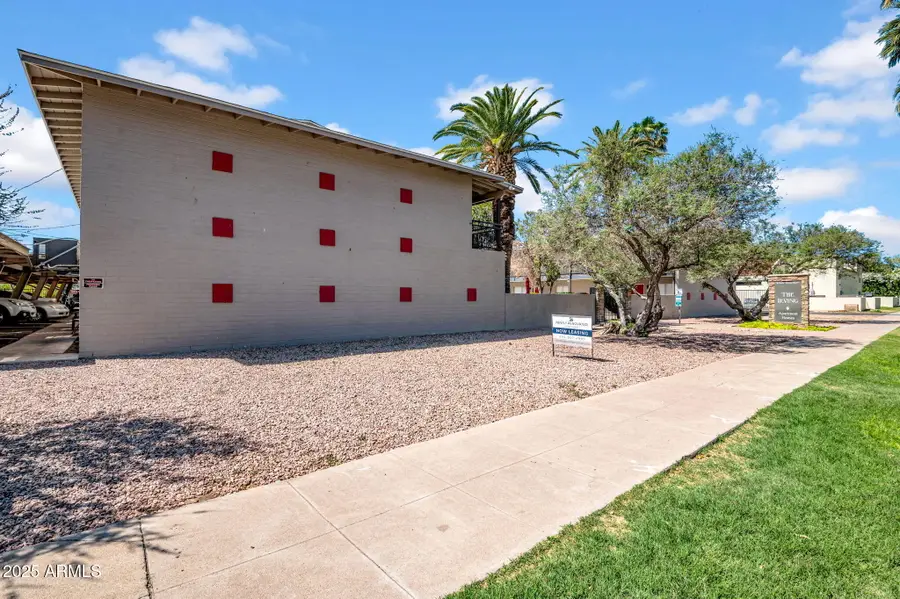 31 W 2nd Street, Mesa, AZ 85201 - Image #3