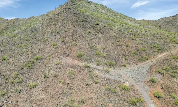 18XX W Sentinel Rock Road #2, Phoenix, AZ 85086