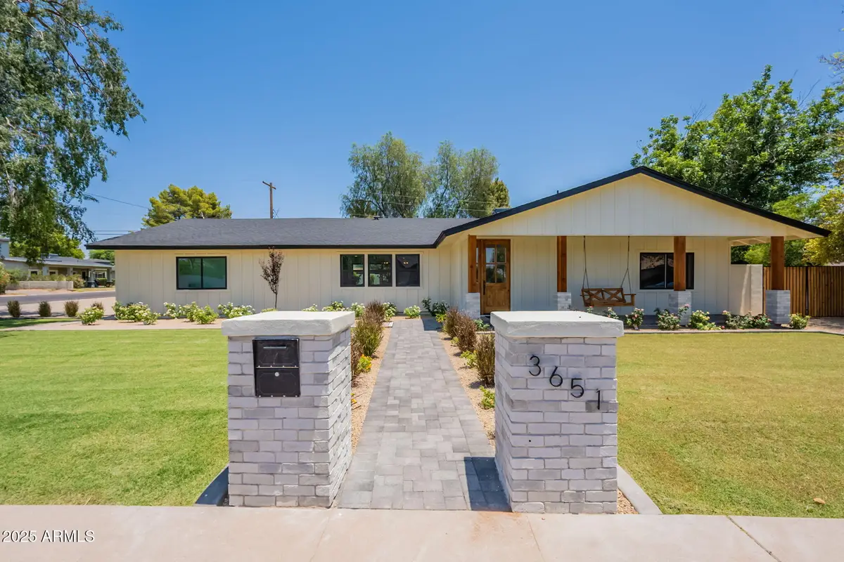 3651 N 49th Place, Phoenix, AZ 85018 - Image #1