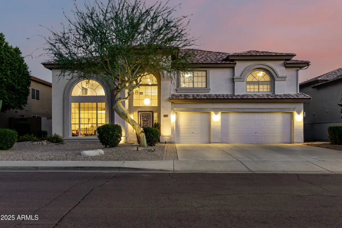 7247 W Buckskin Trail, Peoria, AZ 85383 - Image #1
